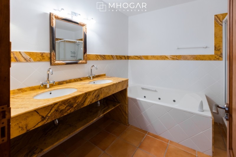 Rústica Elegancia - Casa de Campo a la venta en Benissa!